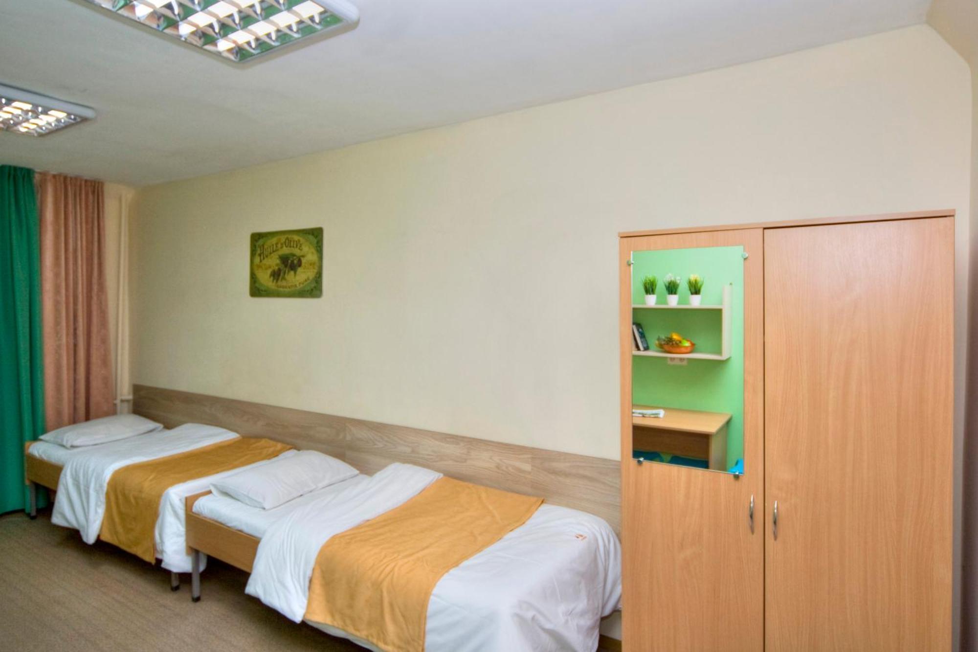 Hostel Podolski Plus Kyiv Exterior photo